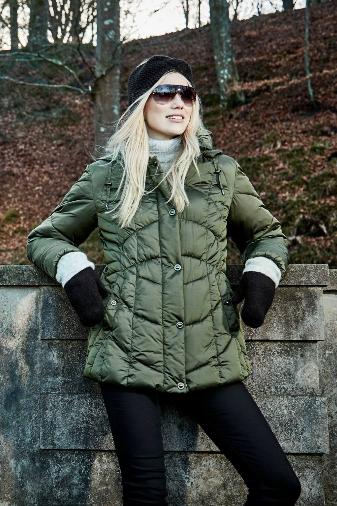 barmhjertighed uafhængigt Trolley Frandsen teknisk dunfri vinterjakke i army grøn til damer - Hos Lohse