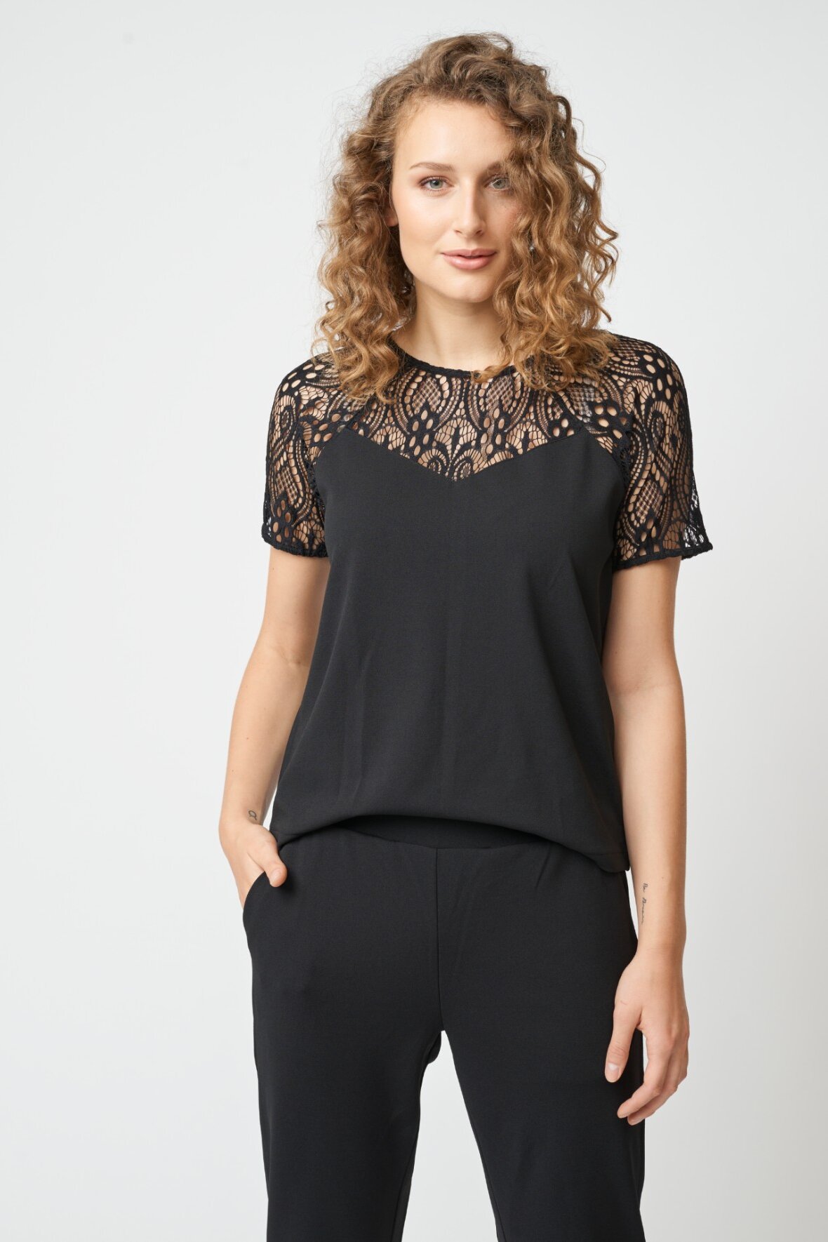 Centralisere Produktion Premier SoyaConcept siham buksedragt jumpsuit i sort til damer - Hos Lohse