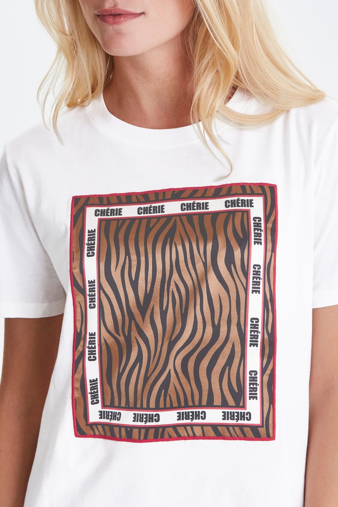 Pulz Zebra t-shirt i hvid med print på bryst damer - Hos Lohse