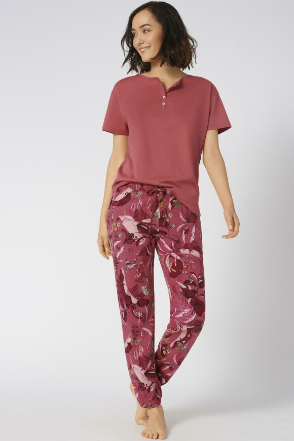 Beskrivelse Let Og Triumph mix og match pyjamas top - t-shirt - rød - kvinder - Hos Lohse