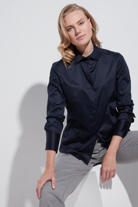 Eterna - Satin Stretch - Modern Classic - Mørkeblå