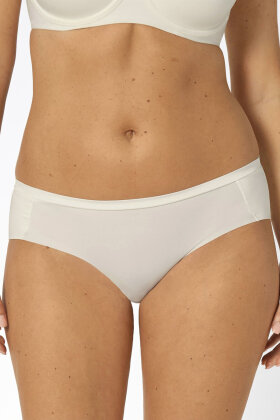 Triumph - Body Make-up Soft Touch Hipster - Off White