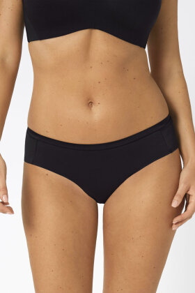 Triumph - Body Make-up Soft Touch Hipster - Sort