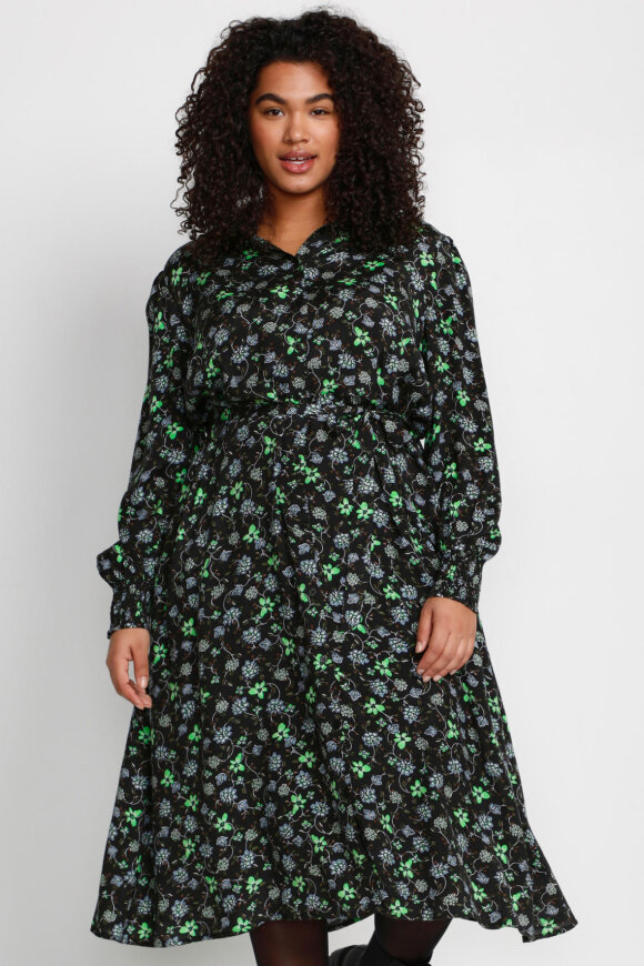 Kaffe Curve - KC-Florisa Shirt Dress - Skjortekjole - Sort