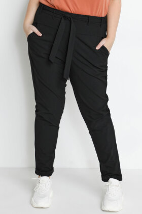 Kaffe Curve - KC-Jia Belt Pants - Jersey & Væv Bukser - Sort