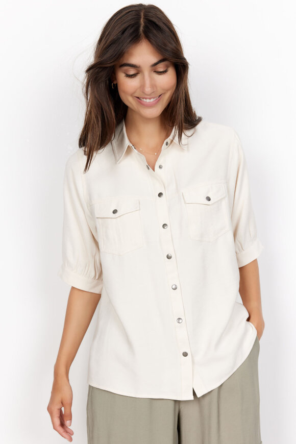 SoyaConcept - SC-Kikki Cream - Casual Løs Skjorte SoyaConcept - SC-Kikki Cream - Casual Løs Skjorte