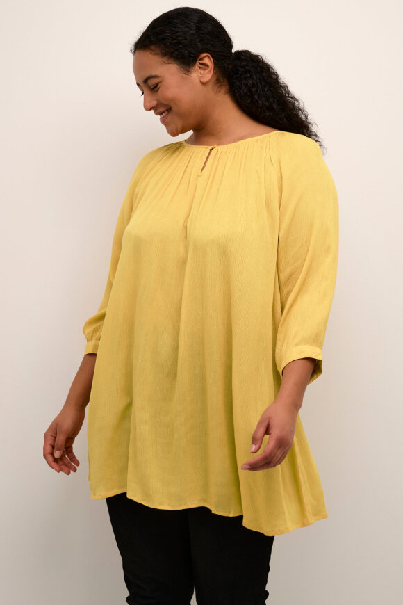 Kaffe Curve - KCAmi Tunic - Crepe EcoVero Tunika - Ochre Gul