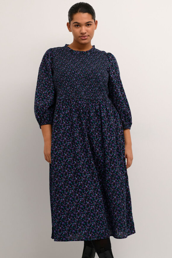 Kaffe Curve - KCnomi Smock Dress - Heliotrope Flower