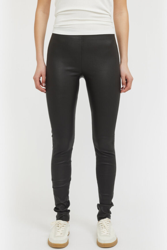 Soft Rebels - SRSoho Leather Pant - Stræk Skind Bukser - Sort