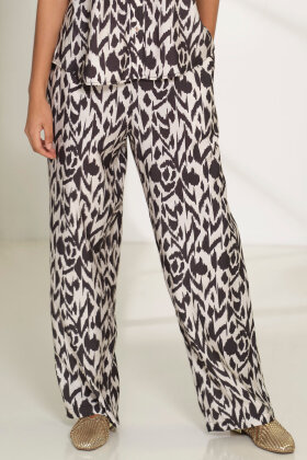 Prepair - Sharon Pants - Casual Løs Sommerbuks - Off White