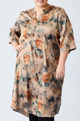 No.1 by OX - Elegant Chiffon Kjole - Sand