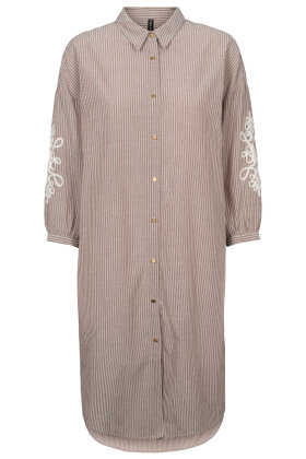 Prepair - Celia Dress - Nålestribet Kjole - Sand