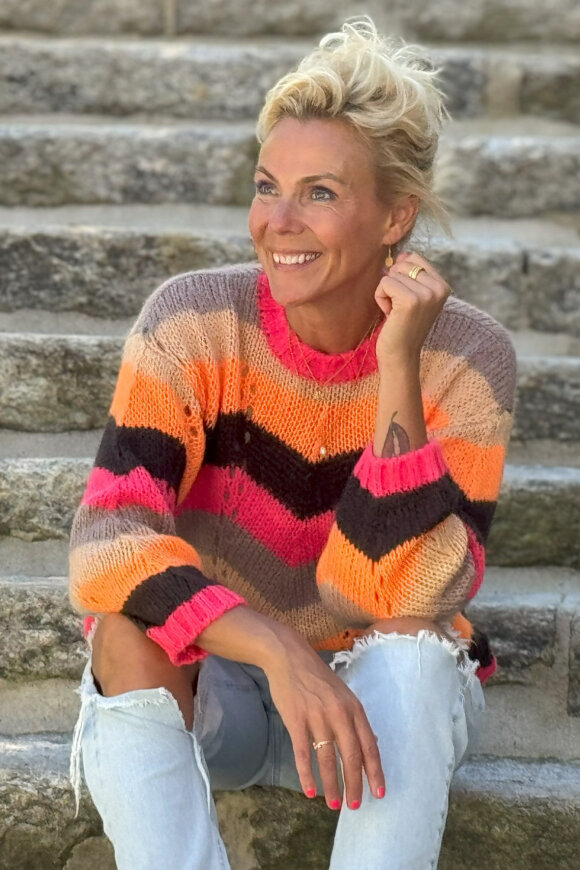 Lind - Lene Beier - Vind i Håret - Strikbluse - Orange Lind - Lene Beier - Vind i Håret - Strikbluse - Orange