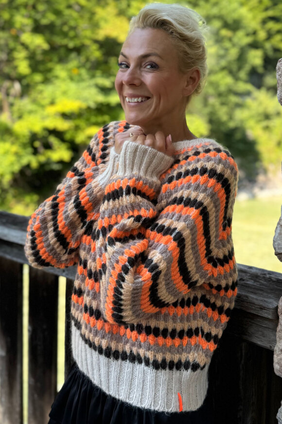 Lind - Lene Beier - Solstrejf - Strikbluse - Sand Lind - Lene Beier - Solstrejf - Strikbluse - Sand