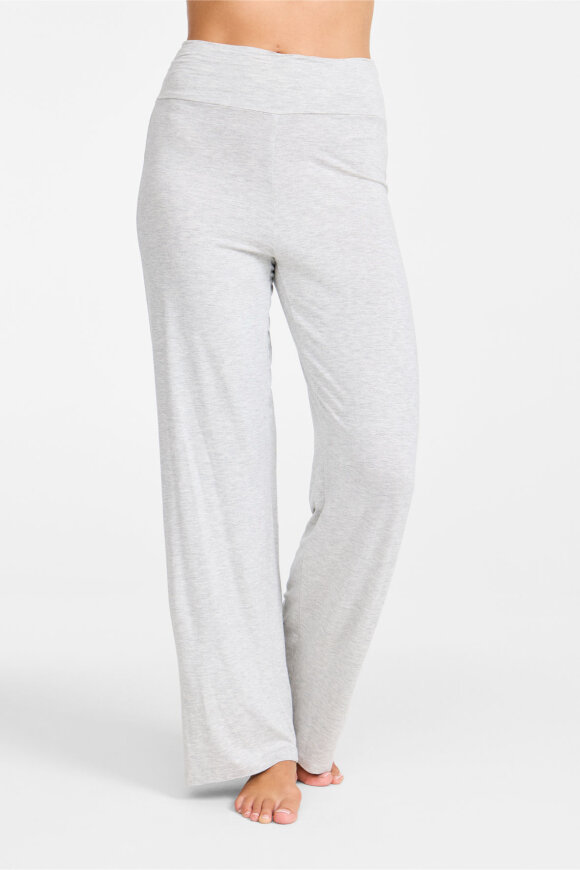 Damella - Bambus Pyjamas Bukser - Høj Talje - God Plads - Grå Melange Damella - Bambus Pyjamas Bukser - Høj Talje - God Plads - Grå Melange