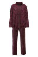 Damella - Velour Hjemmesæt - Mørkerød Damella - Velour Hjemmesæt - Mørkerød