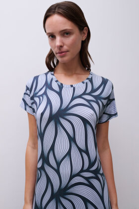 Femilet - Yara Big Shirt Print - Lyseblå