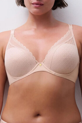 Chantelle EasyFeel - Norah Chic Plunge T-shirt Bra - Bøjle Bh & Fyld - Soft Pink