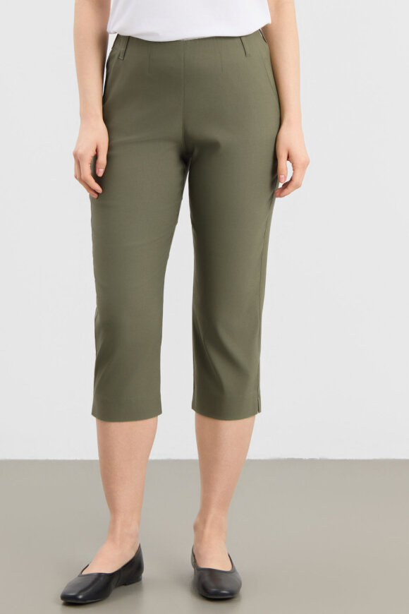 Laurie - Taylor Regular Capri - Khaki