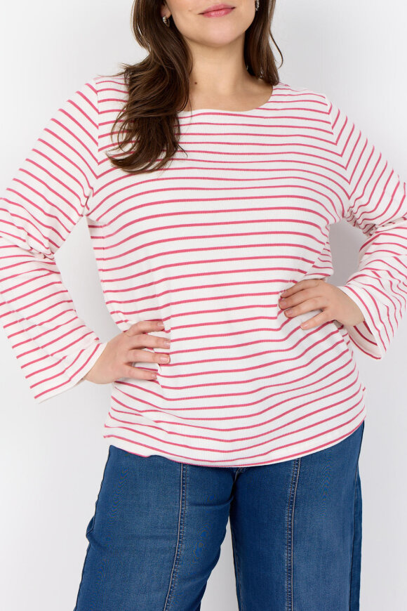 Wasabiconcept - WA-Sakar 2 T-shirt - Rosa