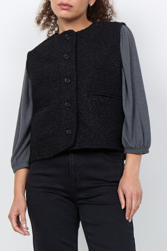 SoyaConcept - SC-Shaima Waistcoat - Sort SoyaConcept - SC-Shaima Waistcoat - Sort