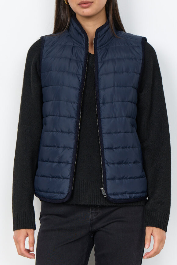 SoyaConcept - SC-Benete 6 Waistcoat - Navy SoyaConcept - SC-Benete 6 Waistcoat - Navy