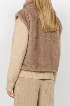 SoyaConcept - SC-Haye 1 Fake Fur Overtøjsvest - Camel